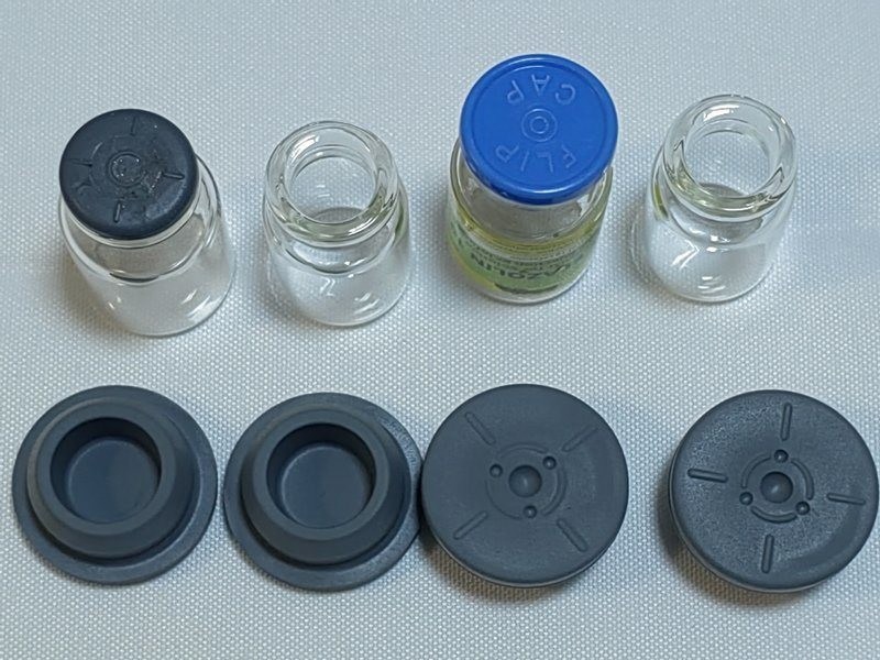 13mm 20mm 28mm 32mm 회색 실리콘 의료 유리 주입 용품 접시 닫기 의약품 부틸 고무 막대