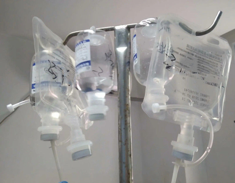 실험실 동물병원 100ml 250ml 단일 포트 비 PVC 의료 투여 봉지 IV 액정 용액 봉지